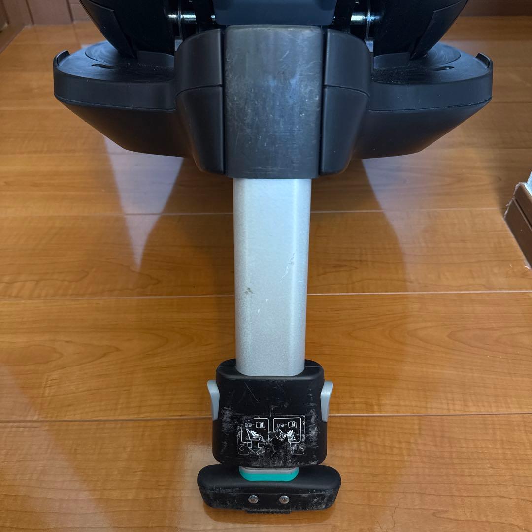 アウディ　チャイルドシート　Dualfix I-SIZE