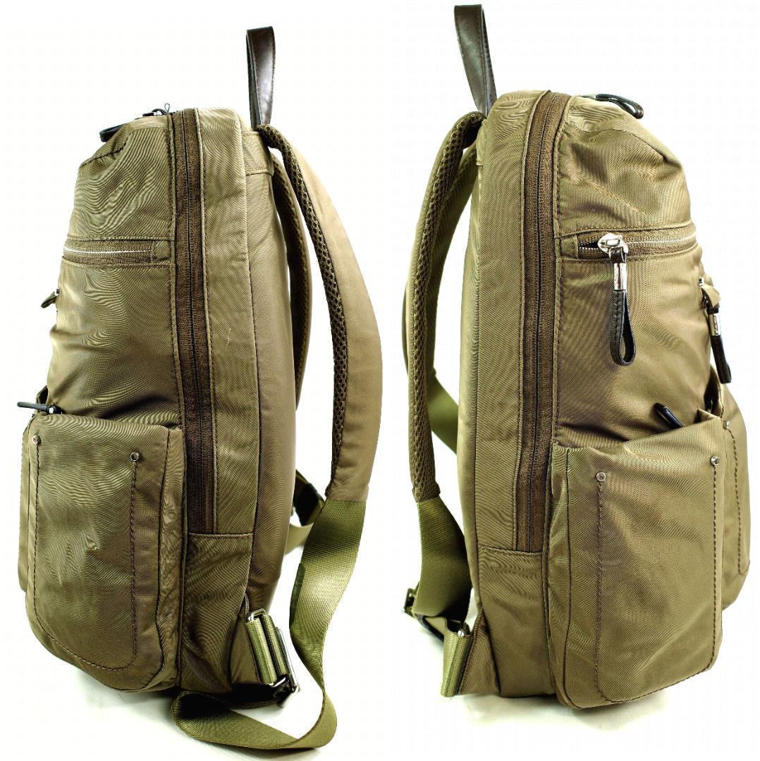 トゥミ 481707　Voyageur 『カレー』バックパック Olive