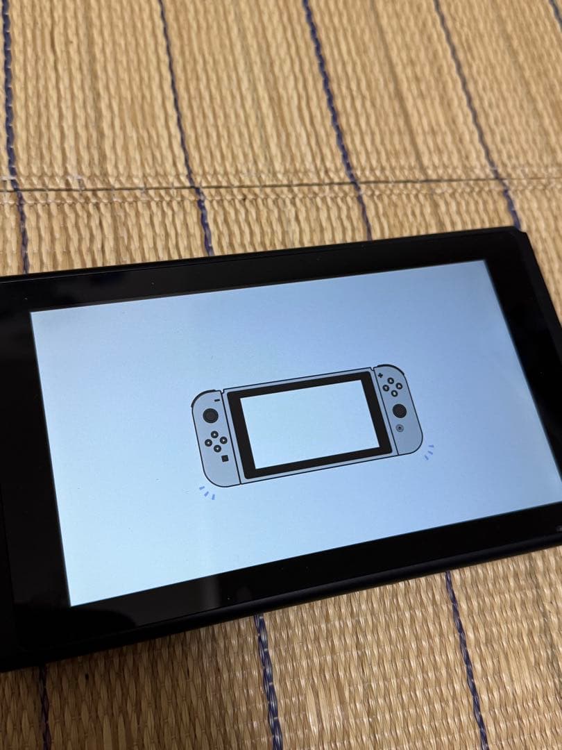 Nintendo Switch 本体 青/赤 2017年3月購入