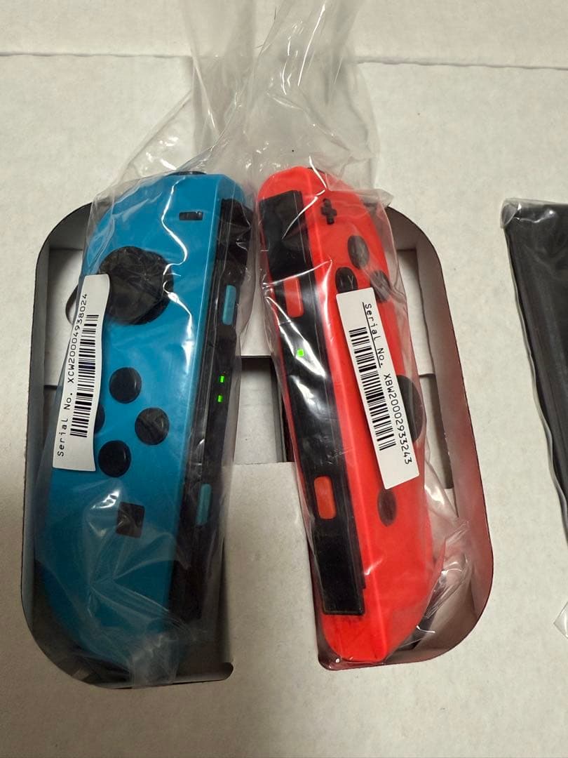 Nintendo Switch 本体 青/赤 2017年3月購入