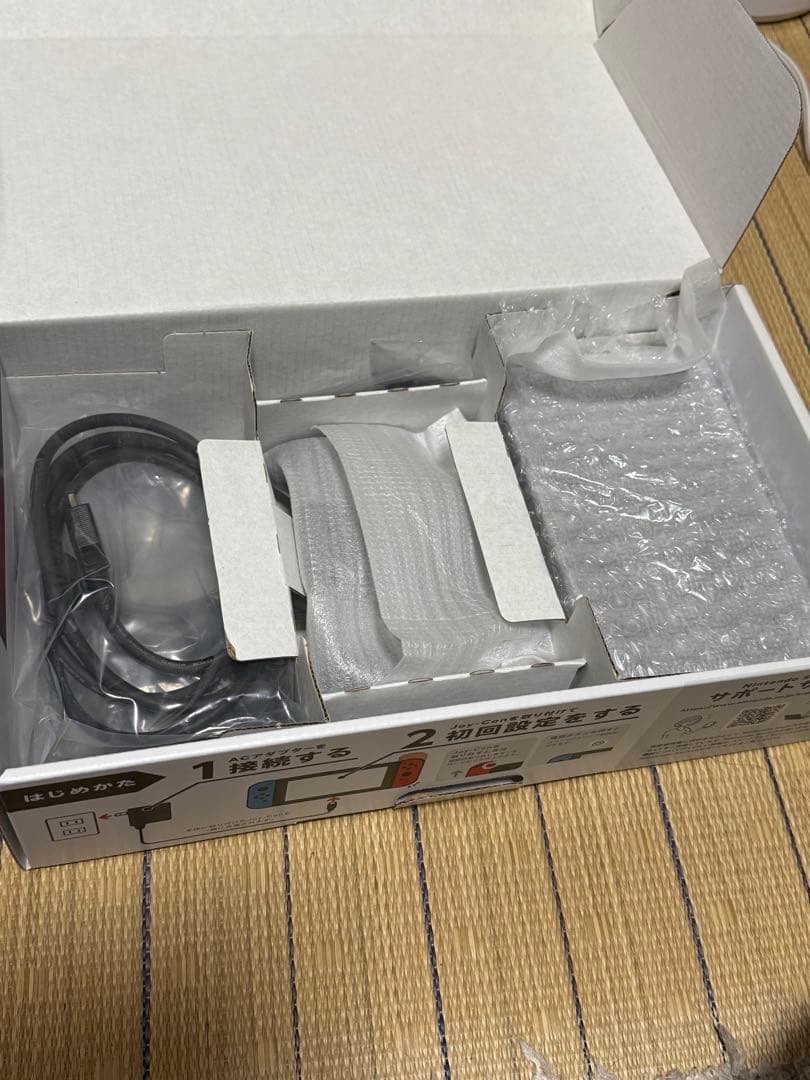 Nintendo Switch 本体 青/赤 2017年3月購入