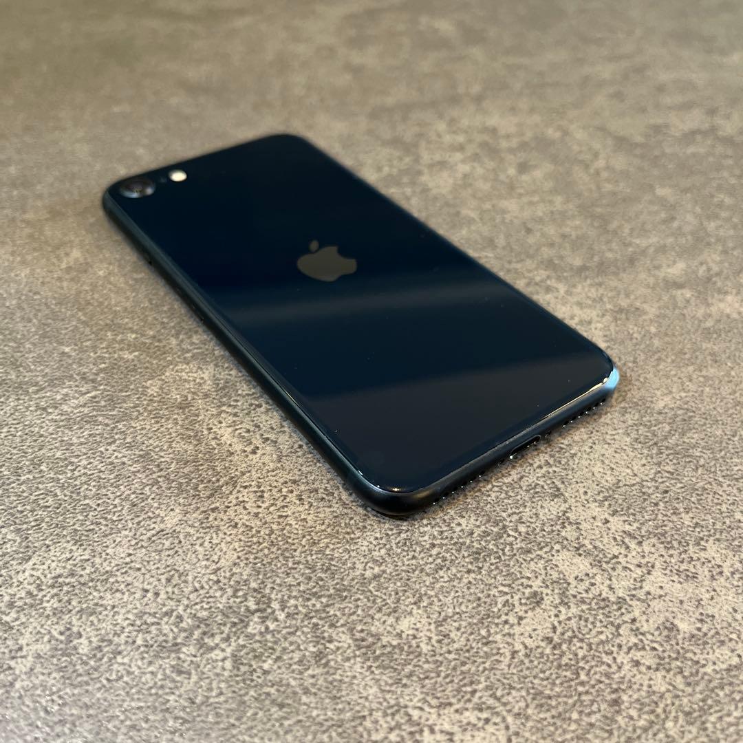 【バッテリー100%】iPhoneSE第3世代64GB SIMフリーミッドナイト