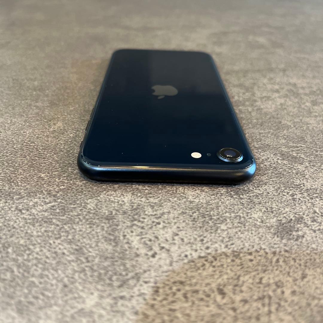 【バッテリー100%】iPhoneSE第3世代64GB SIMフリーミッドナイト