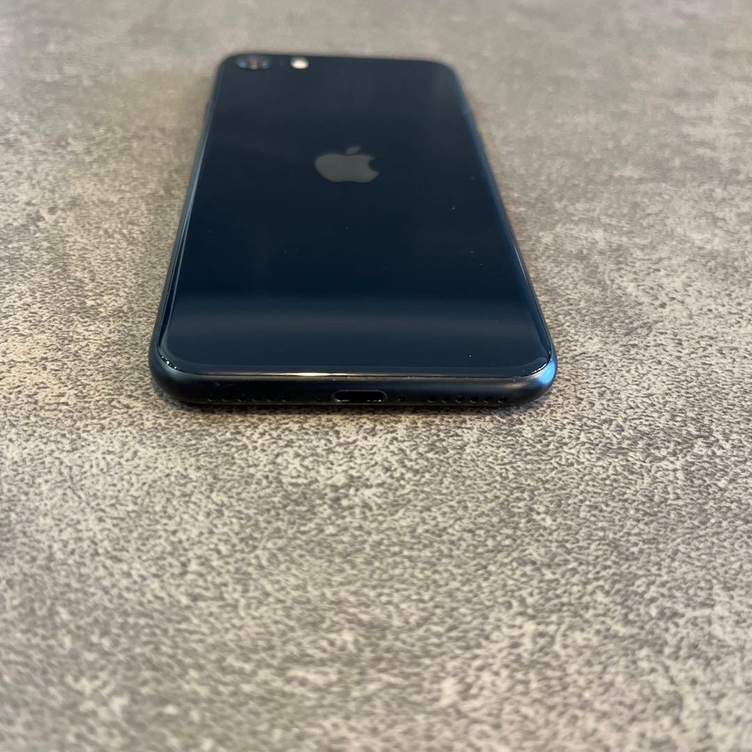 【バッテリー100%】iPhoneSE第3世代64GB SIMフリーミッドナイト