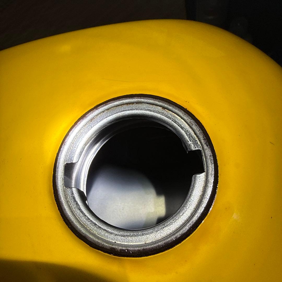 ホンダゴリラAB 27純正燃料タンク、キャップとコック付き。鍵1本付き。