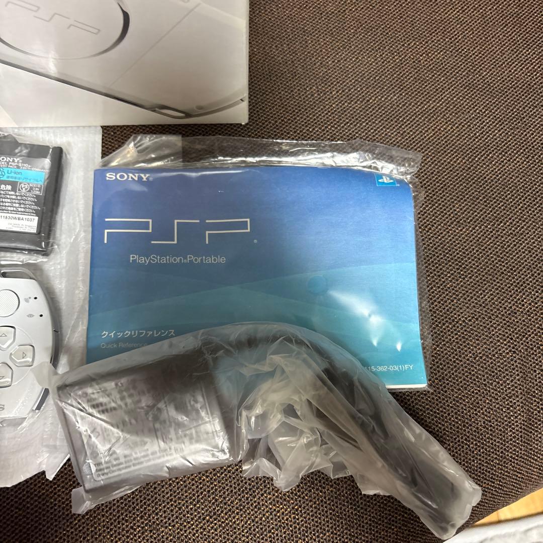 未使用品　PlayStation Portable(PSP-3000PW)