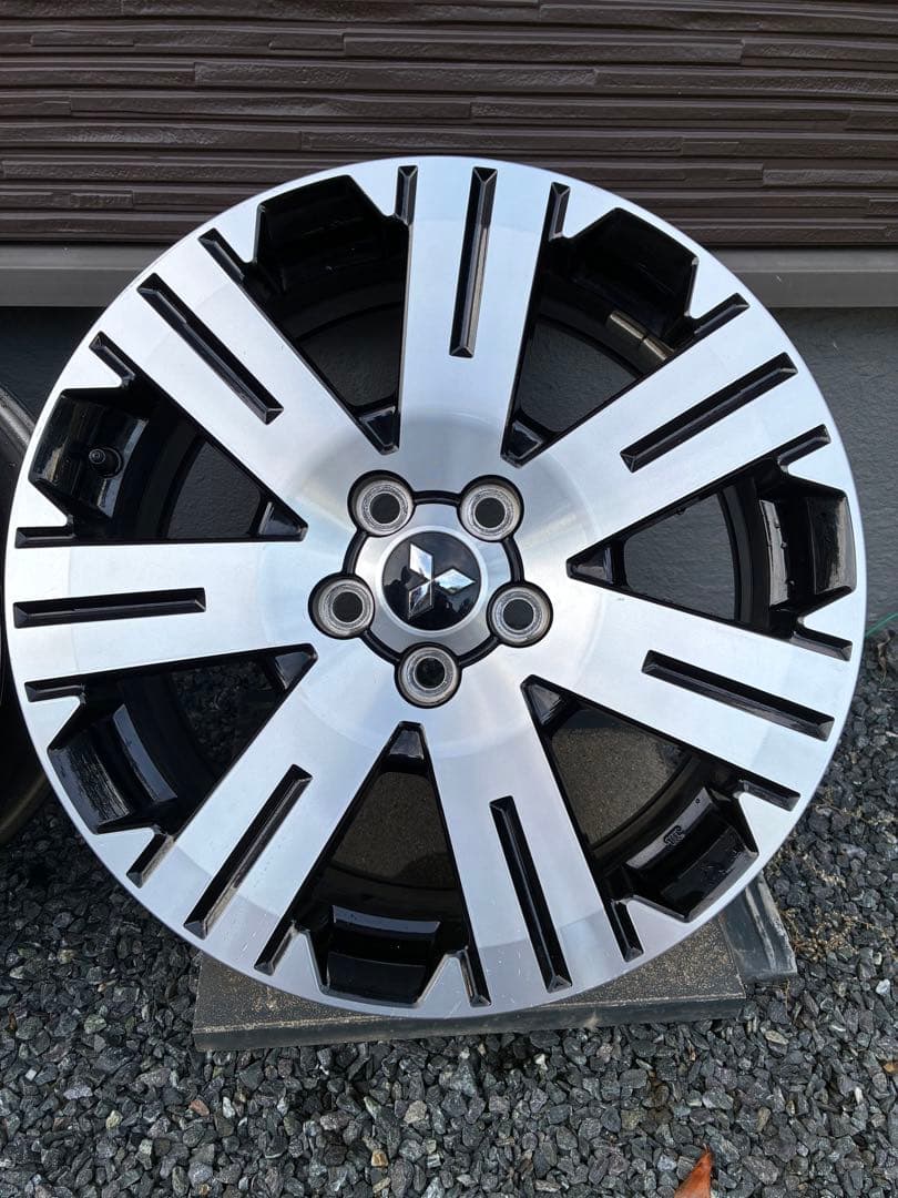 デリカD5 純正ホイール　18インチ