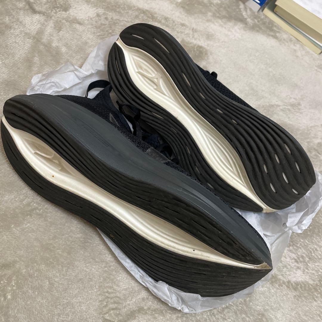 美品MIZUNOミズノ ネオゼンランニング マラソンシューズNEO ZEN 28