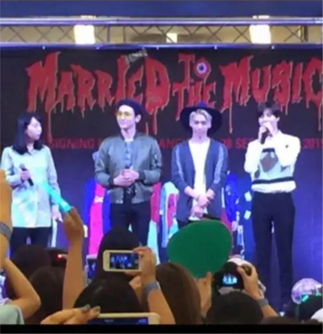 SHINee テミン 直筆サイン付きCD テミントレカ付 シャイニーTAEMIN