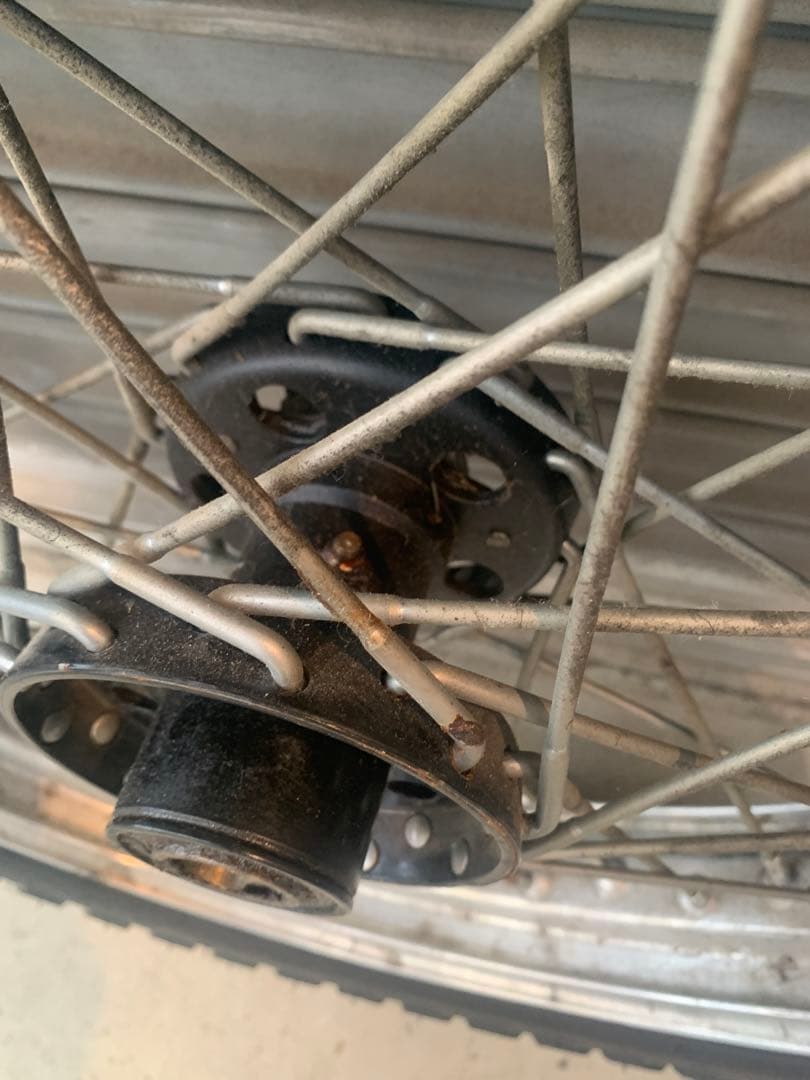 スターハブ　Hリム　18インチ　タイヤ付き　ハーレー ビンテージ