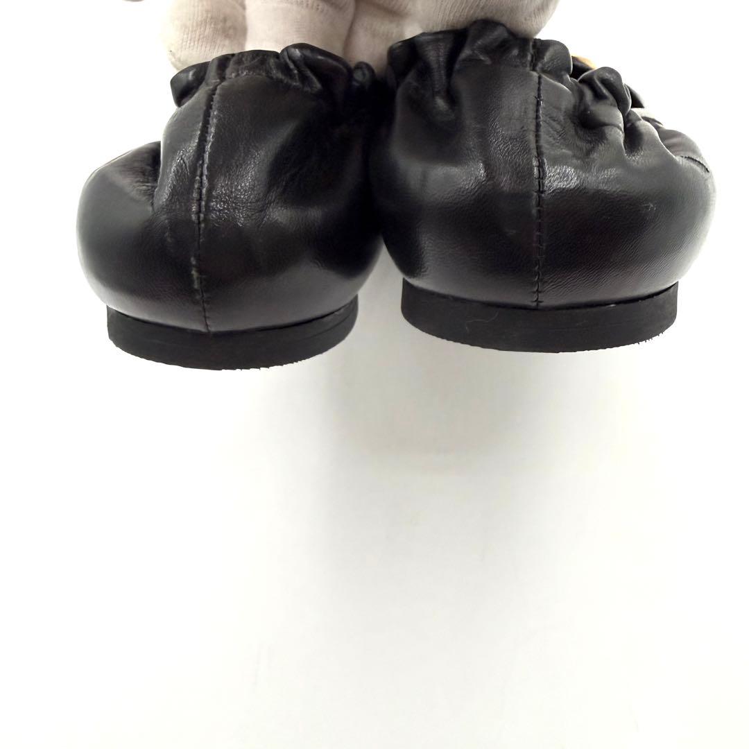 超美品　TORY BURCH ブラック フラットシューズ　GD金具　25.5㎝