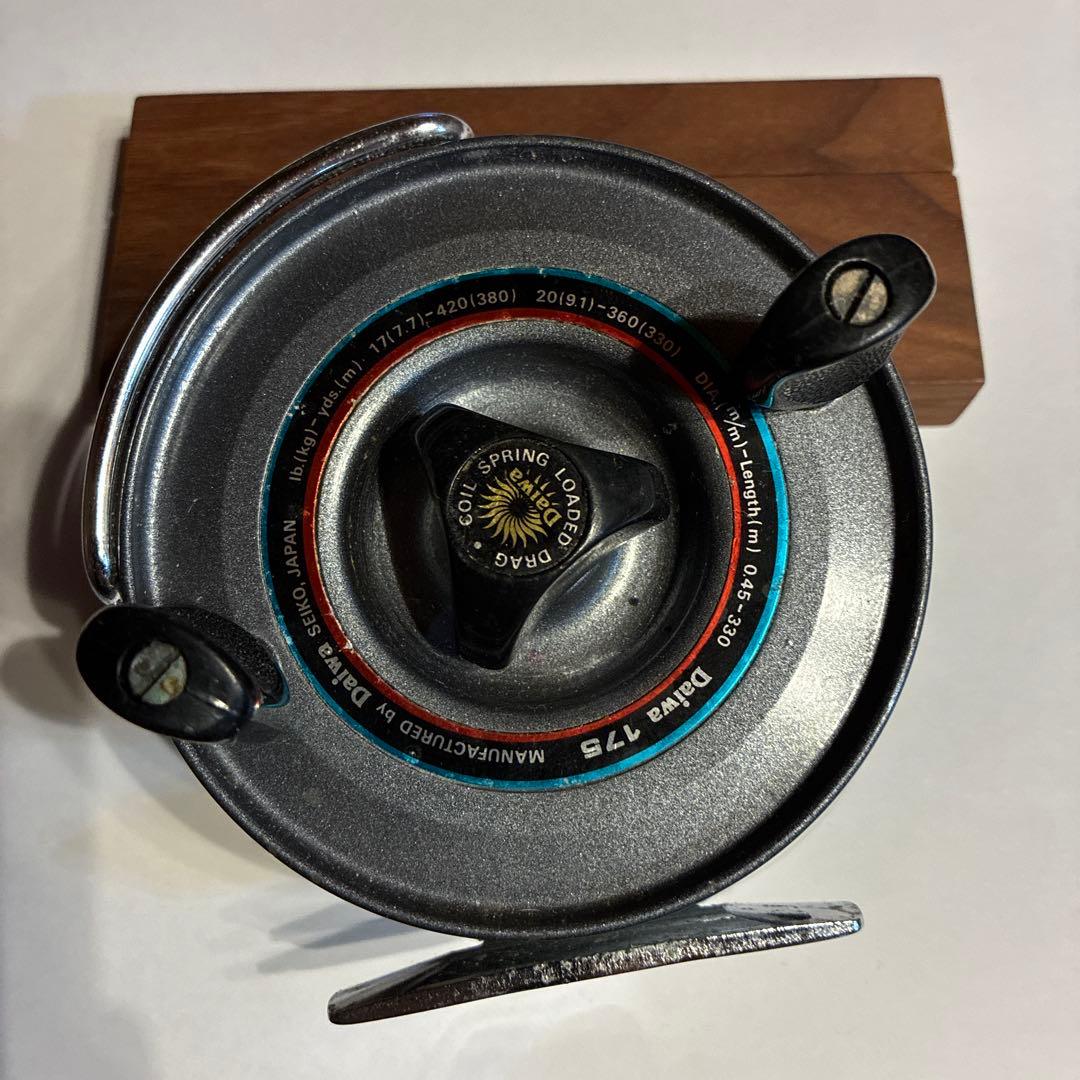 Daiwa 175 Vintage Reel サーモン用＋ルアー2個
