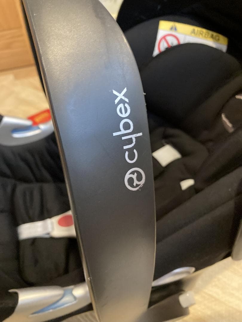 サイベックス アダプター付 AtonQ エイトンQ チャイルドシート