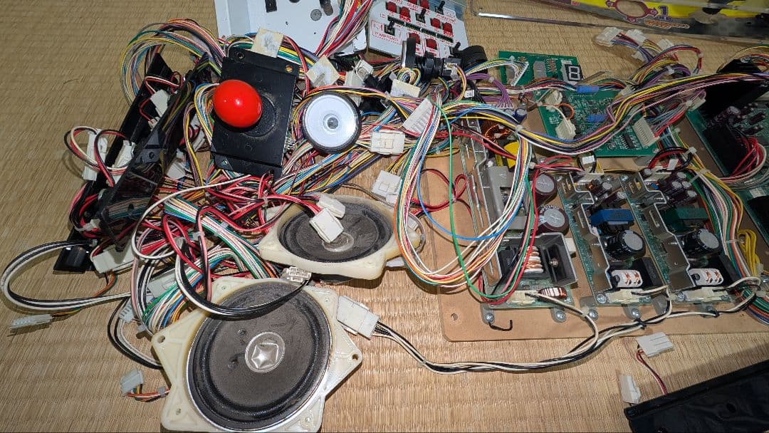 ゲーム基板、ハーネス類　アーム、コイル