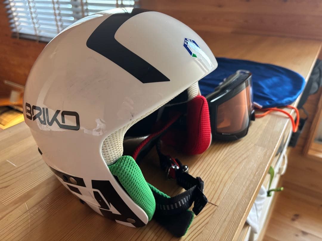 BRIKO ヘルメット