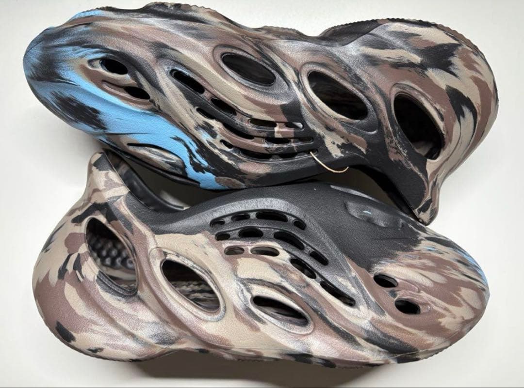 専用adidas YEEZY Foam Runner 26.5