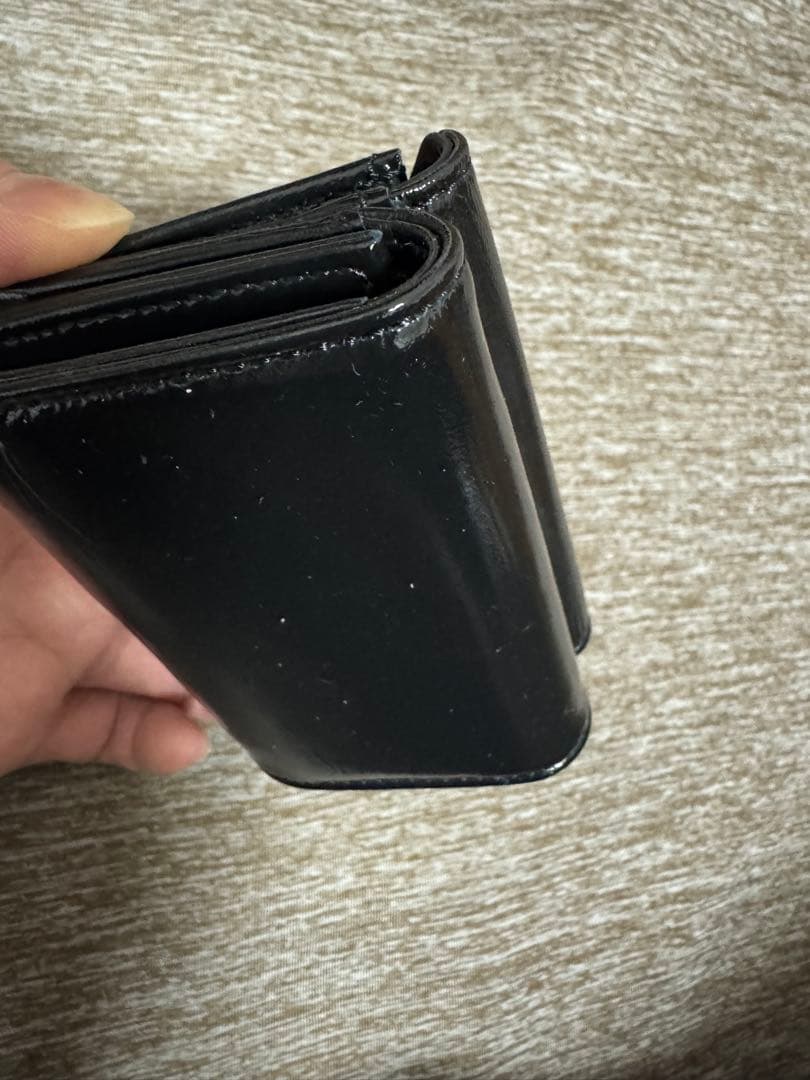 ふ*ち様 三つ折り財布 黒 ロゴ付き