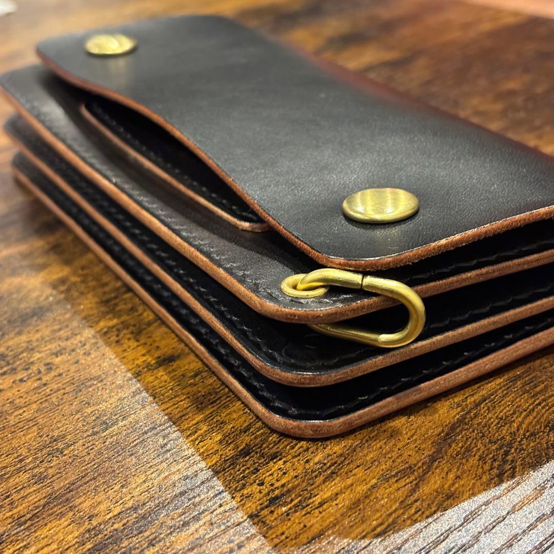 栃木レザー　トラッカーウォレット　茶芯ブラック