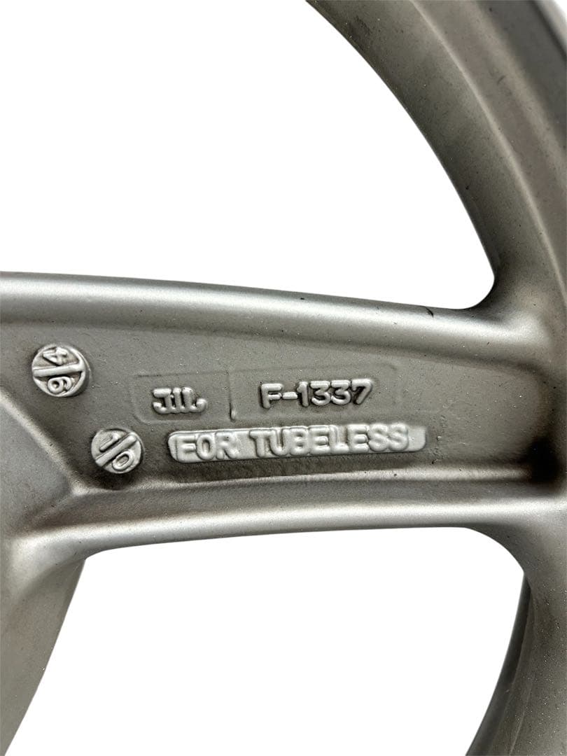 ZRX400実働から取り外し180太足　スイングアーム、前後ホイールその他セット