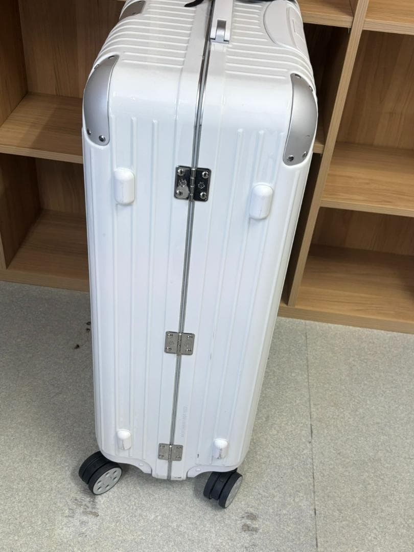 美品 リモワ RIMOWA 現行 ハイブリット　キャリーケース　大容量