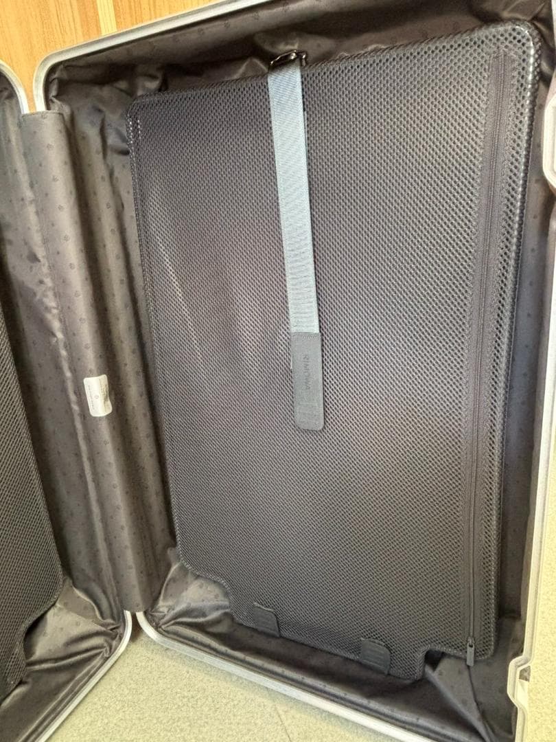 美品 リモワ RIMOWA 現行 ハイブリット　キャリーケース　大容量