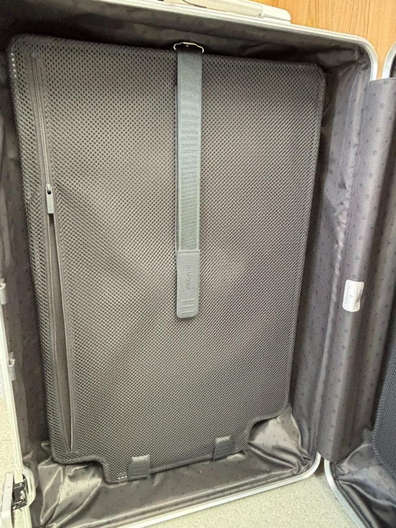 美品 リモワ RIMOWA 現行 ハイブリット　キャリーケース　大容量