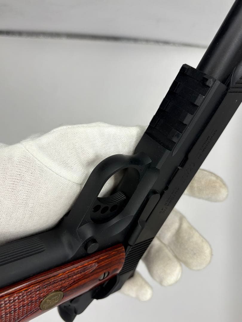 美品　WA コルトレールガン　ブラック　グリップ実銃用バックマイヤーに交換