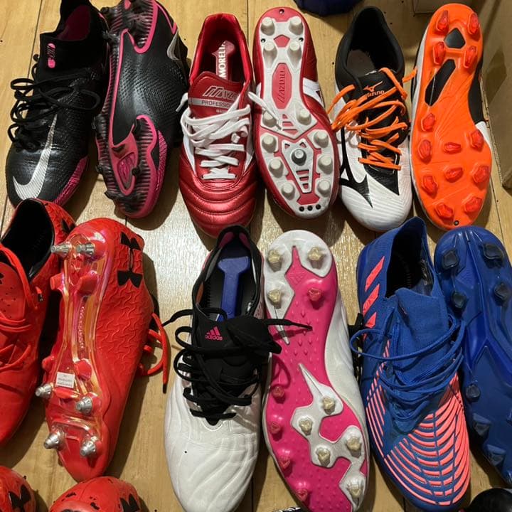 サッカースパイク 27.5