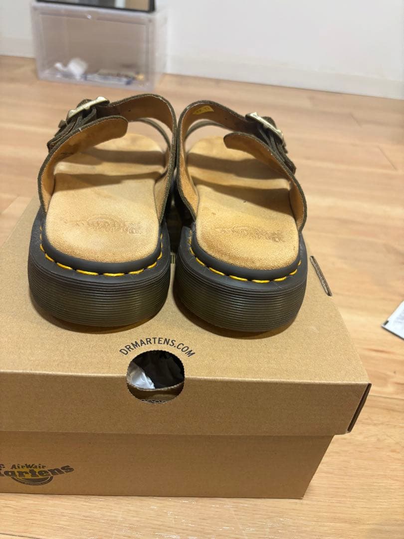 Dr. Martens HOMBRE サンダル オリーブ