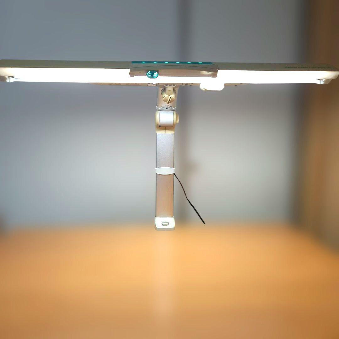 学習机　木製デスク　引き出し付き　照明付き　送料込み　ナチュラルブラウン