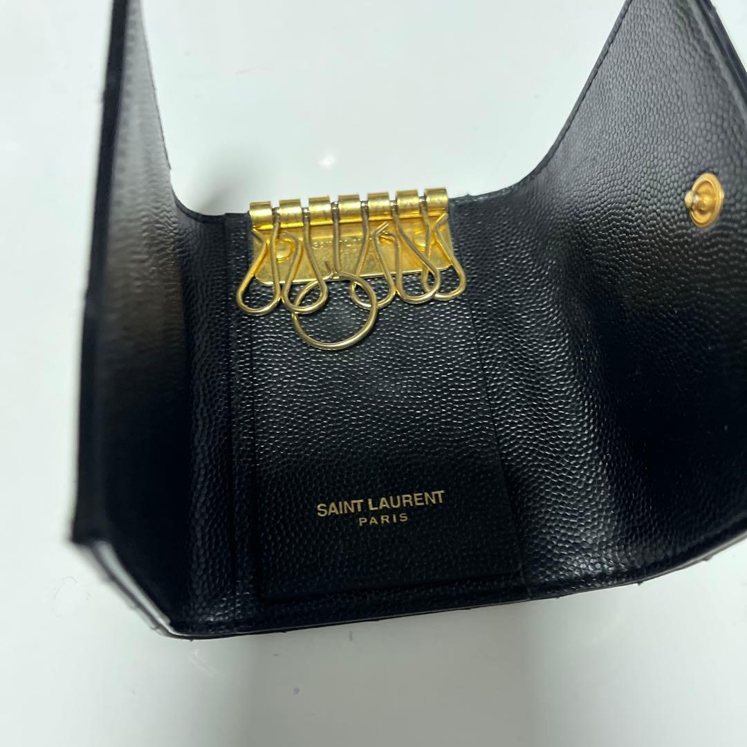 美品　ysl キルティング　サンローラン　キーケース