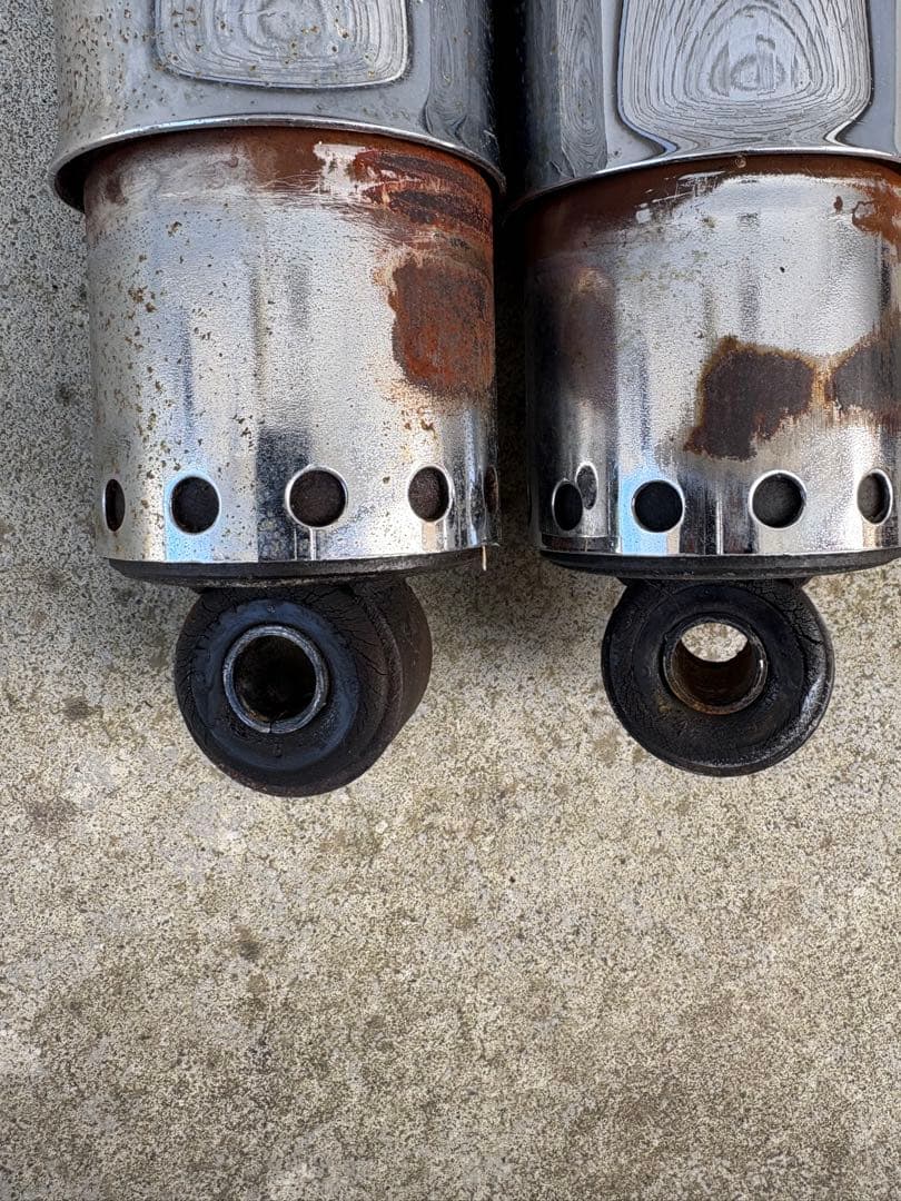 ハーレーダビッドソン　ショベルヘッド　フルカバーリアサス