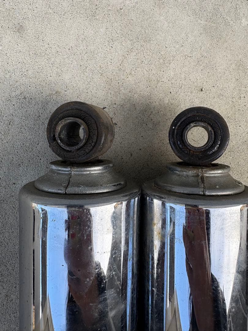 ハーレーダビッドソン　ショベルヘッド　フルカバーリアサス