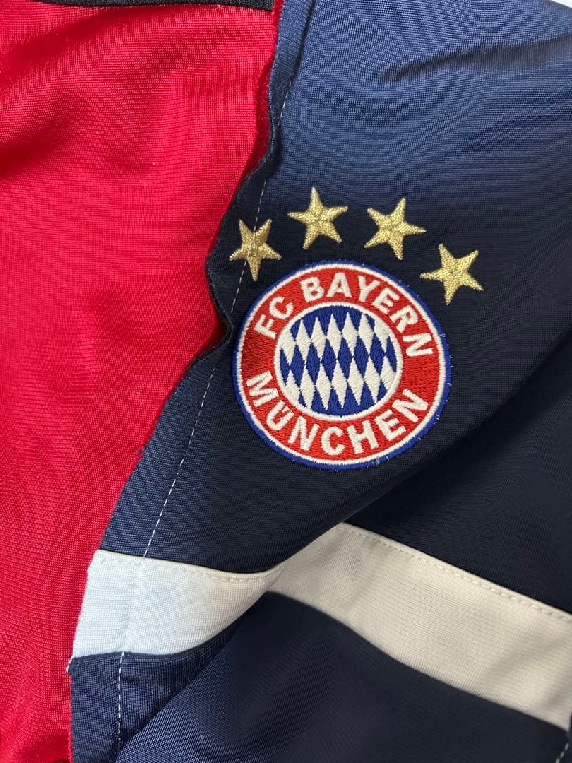 希少 DISCOVERED NEWSED 再構築 アディダス トラックジャケット