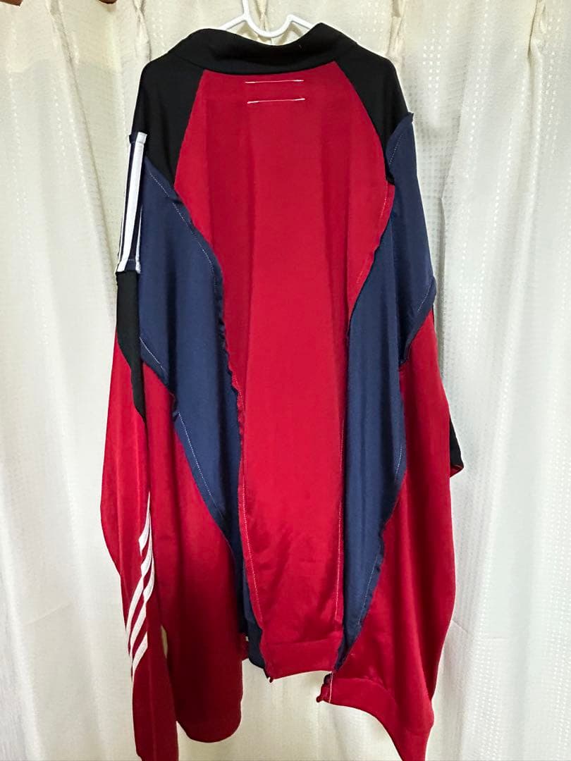 希少 DISCOVERED NEWSED 再構築 アディダス トラックジャケット