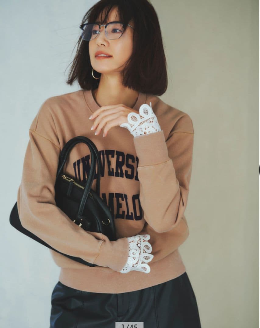 arpege story 袖レースフロッキーロゴスウェット　キャメル