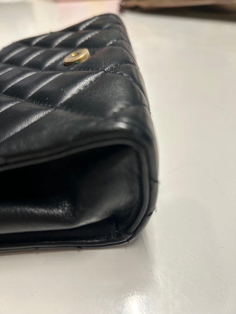 ベ*ラ様 GIVENCHY キルティングレザーチェーンショルダーバッグ ヴィンテ