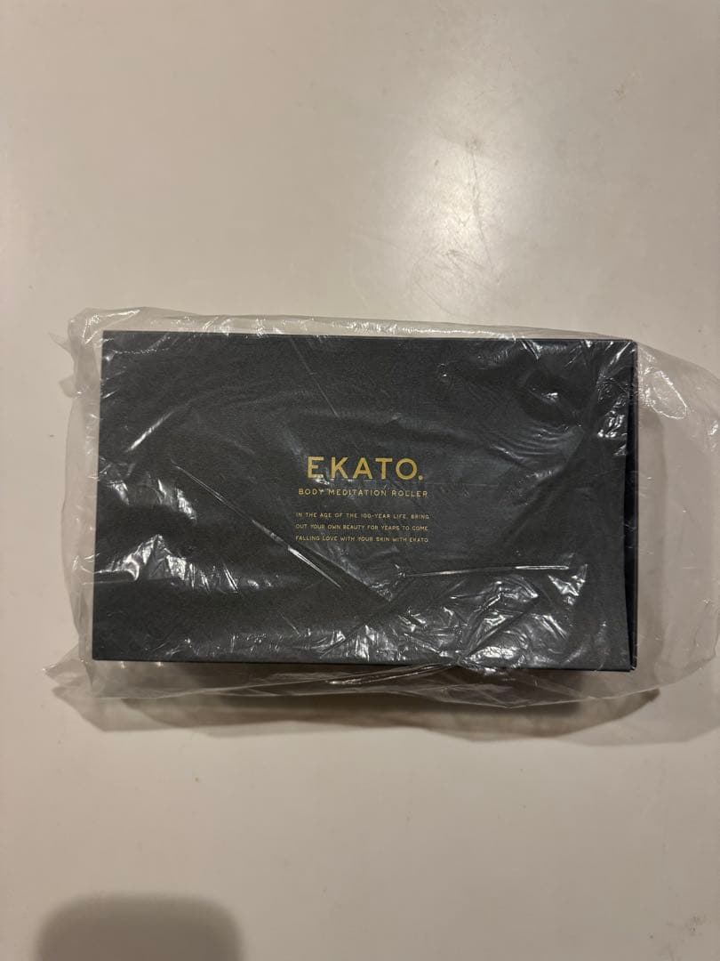 EKATO 美顔ローラー ホワイト/ゴールド