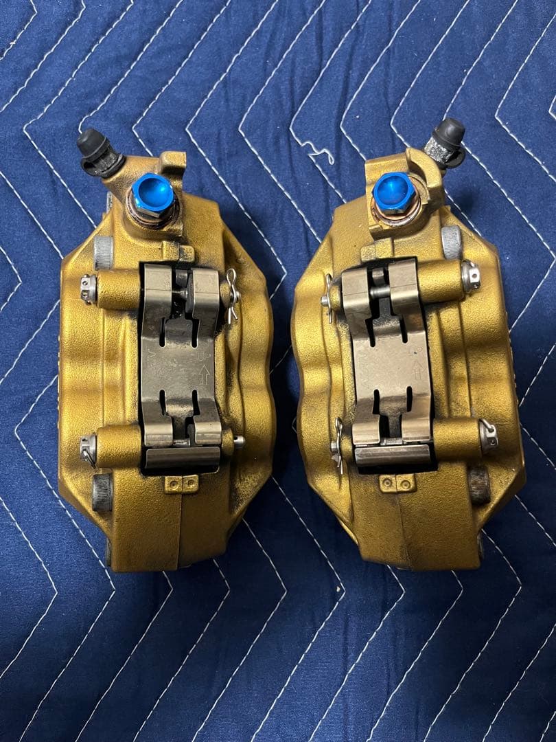 ニッシン　NISSIN ブレーキキャリパー 左右　CB400SF