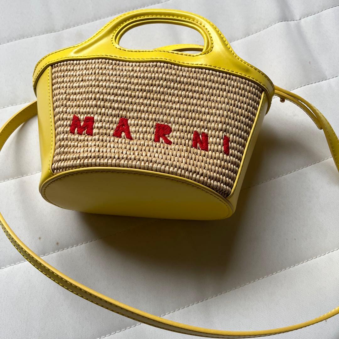 マルニ　かごバッグ　イエロー