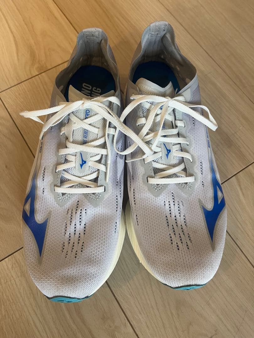 Mizuno ランニングシューズ ウェーブリベリオンプロナチュラル 26cm