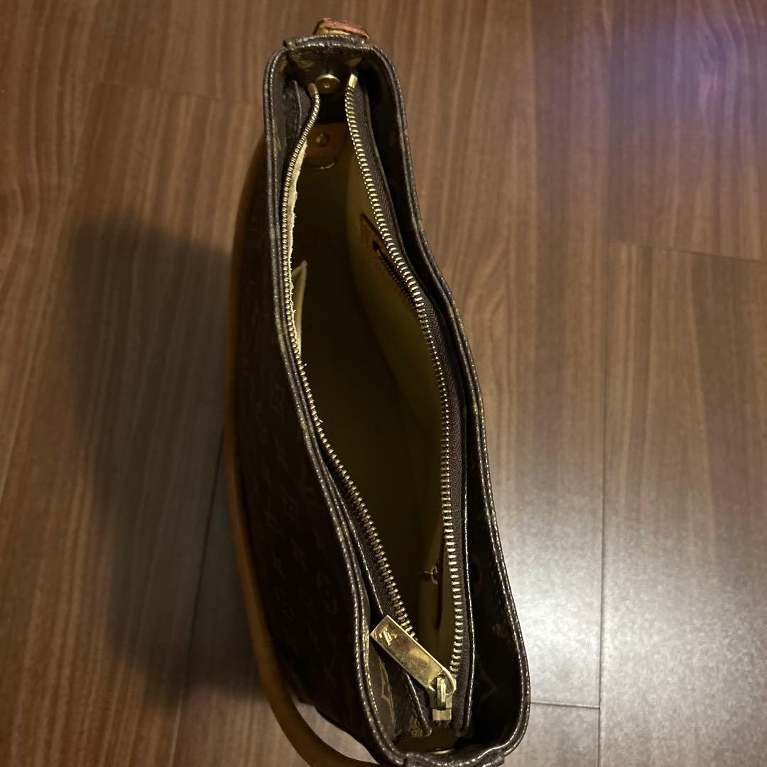 ルイヴィトンバック