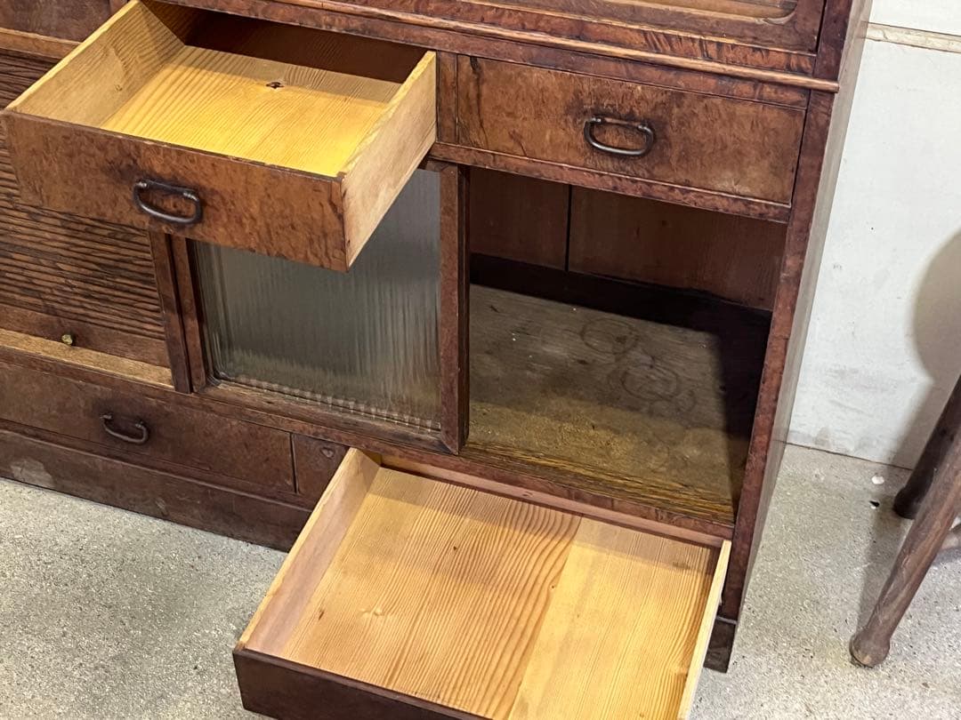 B*♪様 昭和レトロ 木製食器棚 ガラス戸付き水屋箪笥