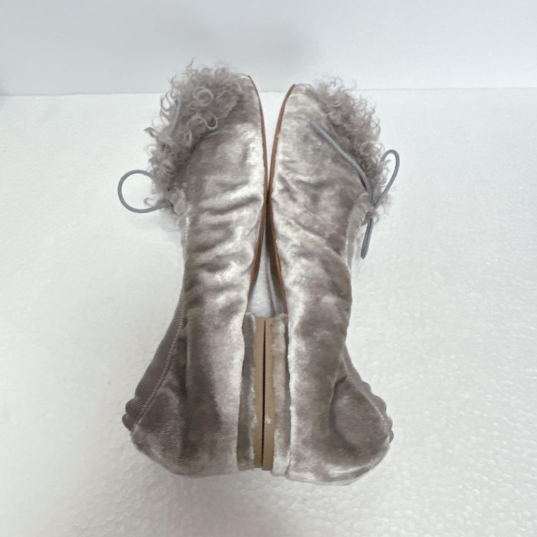 【新品 未使用】希少 PIPPICHIC グレー ファー付きフラットシューズ