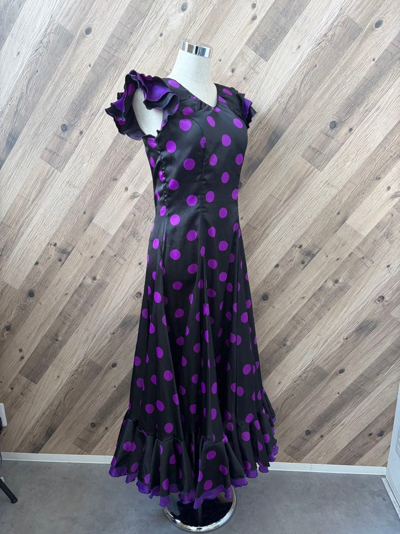 フラメンコ 衣装 フロッキー水玉模様 二重 大判フリル ワンピース ドレス