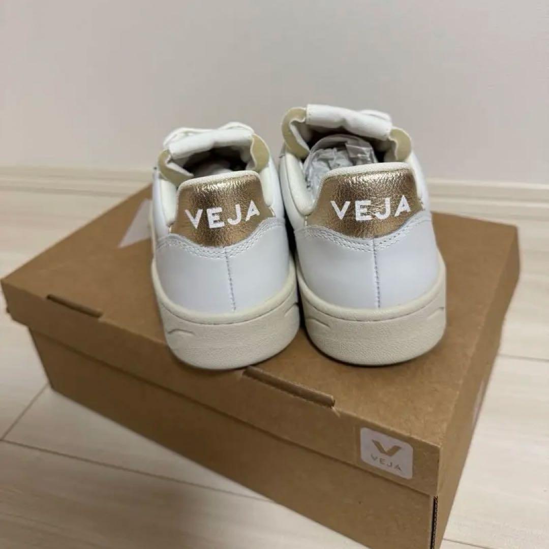 新品未使用 VEJA V-10