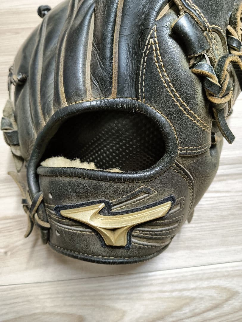 Mizuno Global Elite 硬式グローブ ブラック