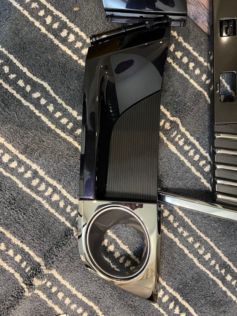 80系 エスクァイア 前期 純正 フロント グリル　　　　 [ 上下セット]