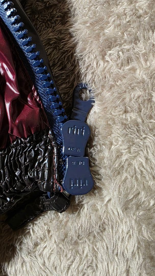 デュベティカ　ARISTEO　ジップアップダウンベスト