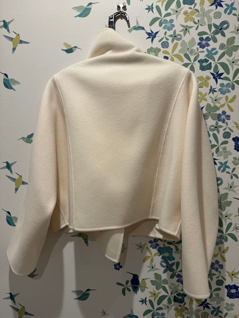 アニュアンス　ショートコート　ホワイト